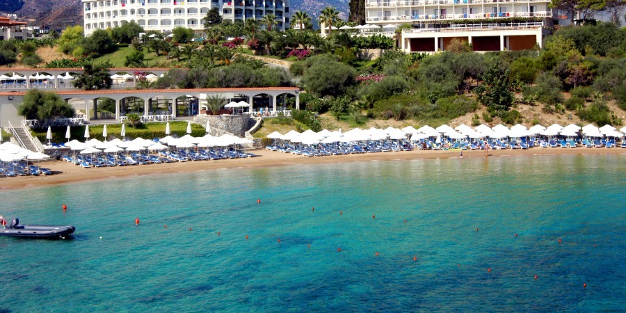 Spiaggia a 300m - convenzione con Hotel Denizkizi